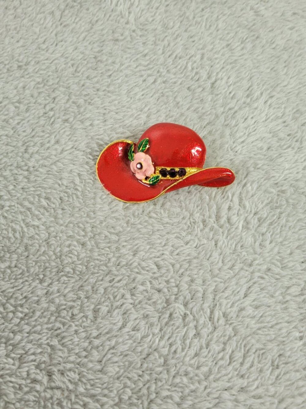 Vintage Red Hat Brooch Enamel Pink Flower Gold Tone Rhinestone Pin 2" P7E